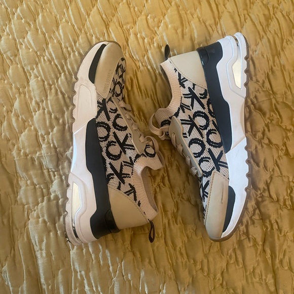 Calvin Klein monogram sneakers CK letter beige black - Picture 8 of 11